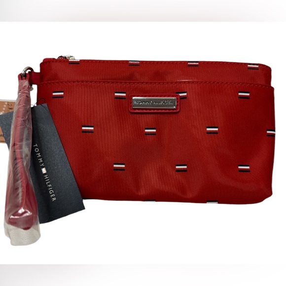 NWT Tommy Hilfiger Women’s Red Wristlet Wallet - Picture 7 of 9